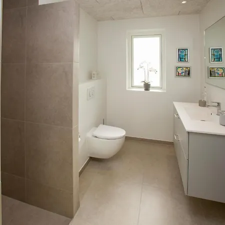 Gorgeous In With Wifi *